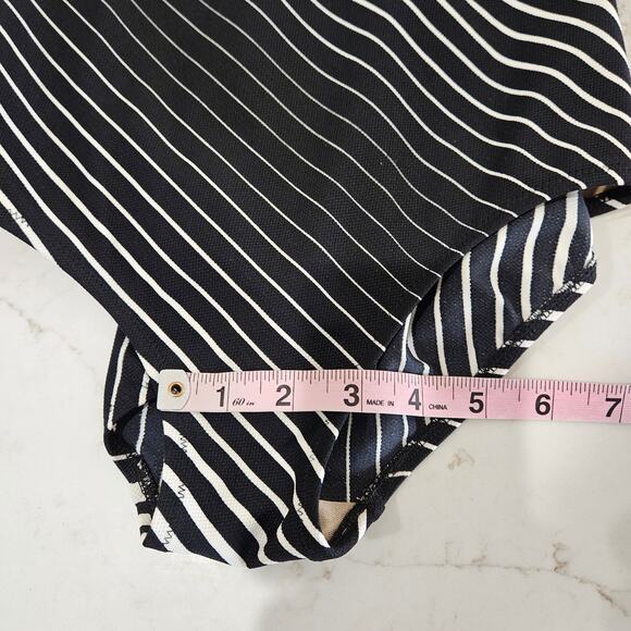 Women's One Piece Swimsuit by Gottex Size Large/10 - Picture 8 of 9